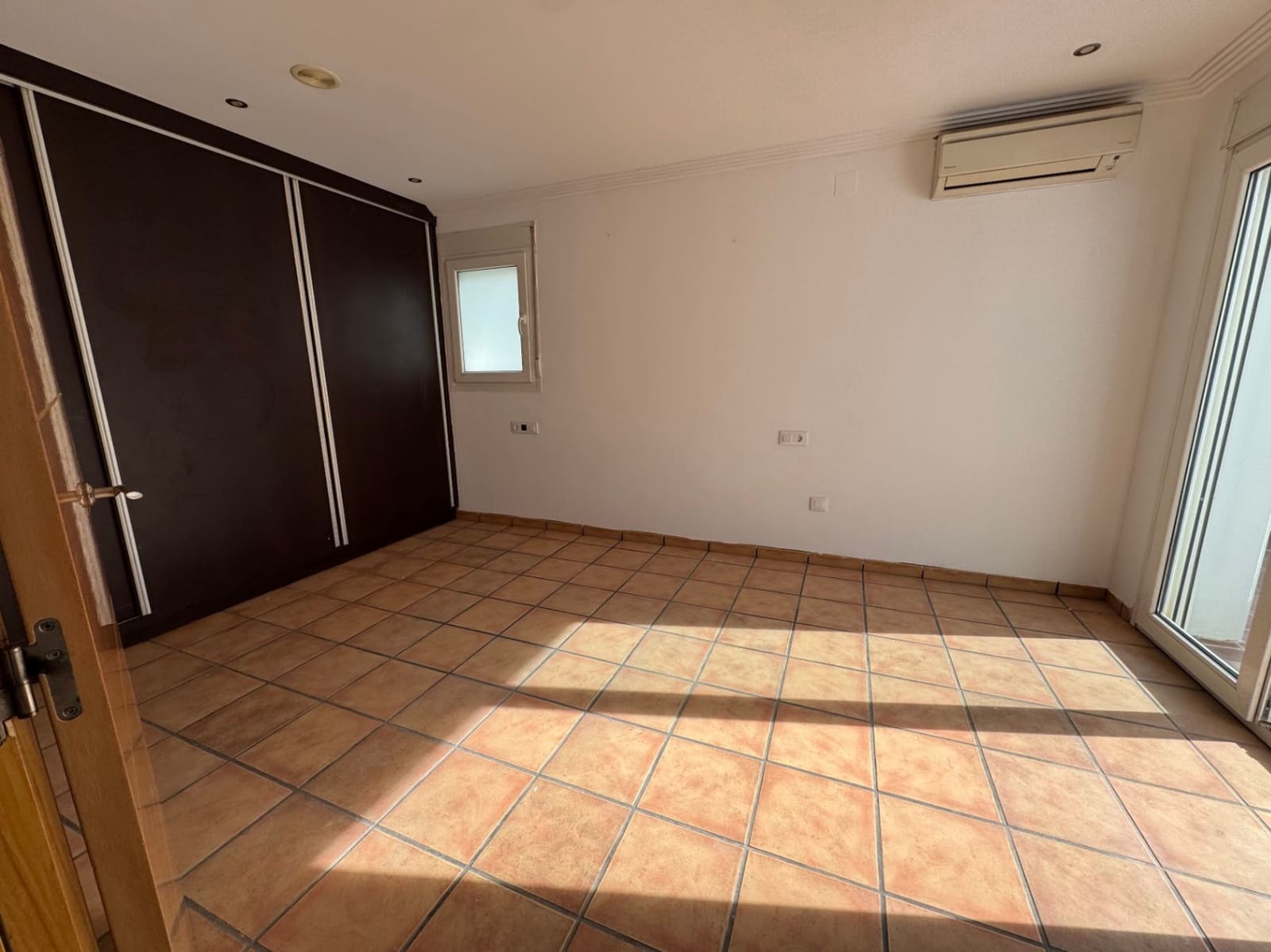 4 soveværelse Villa til salg i Denia med swimmingpool - € 690.000 (Ref: 9659799)