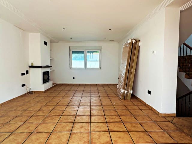 Chalet de 4 habitaciones en La Pedrera - Vessanes, Dénia en venta con piscina - 690.000 € (Ref: 9659799)