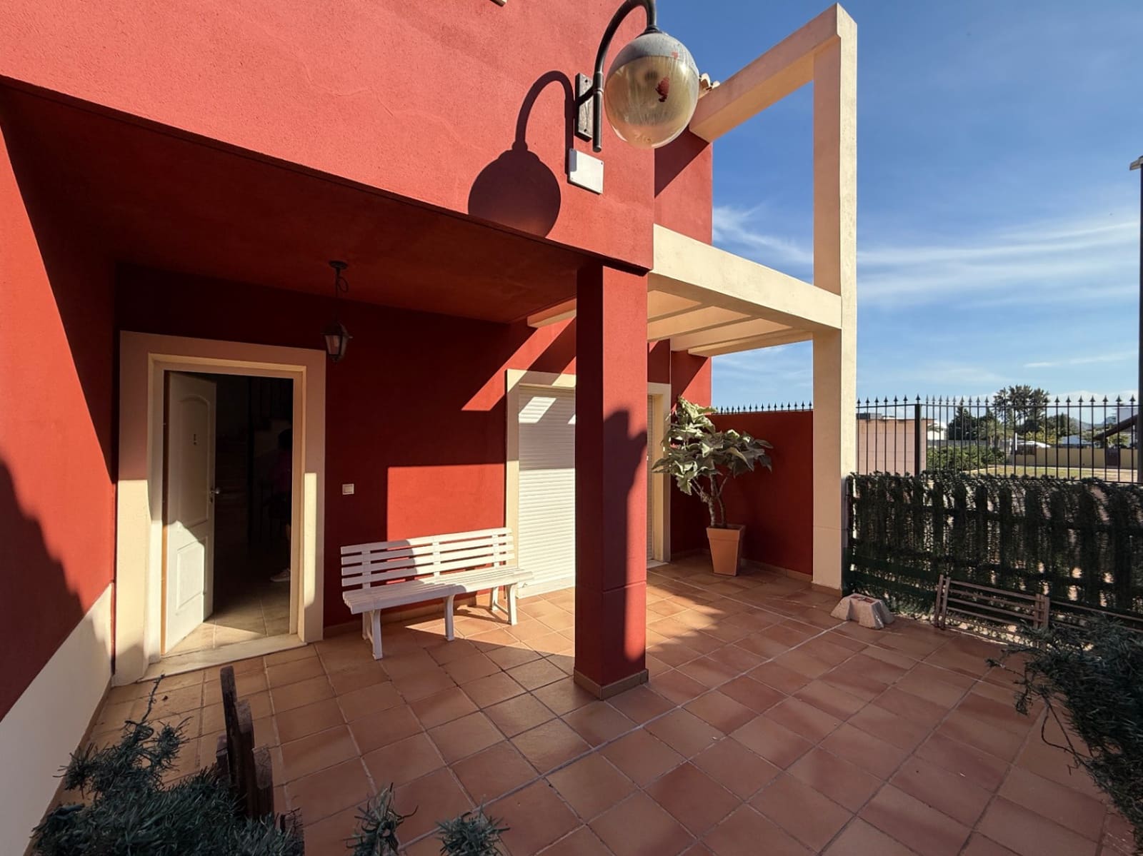 3 bedroom Bungalow for sale in Piles with garage - € 287,000 (Ref: 9659801)