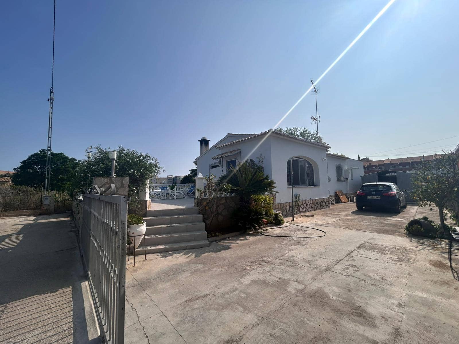 4 bedroom Villa for sale in Denia with garage - € 490,000 (Ref: 9659804)