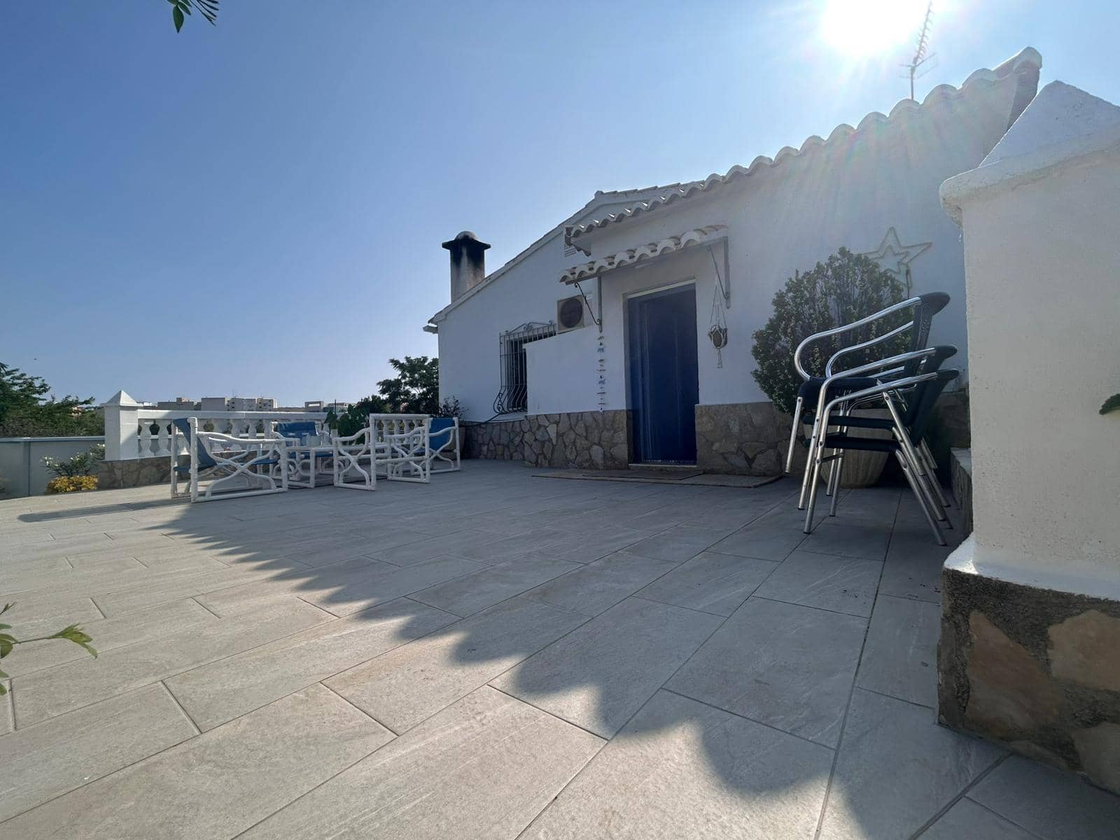 4 bedroom Villa for sale in Denia with garage - € 490,000 (Ref: 9659804)