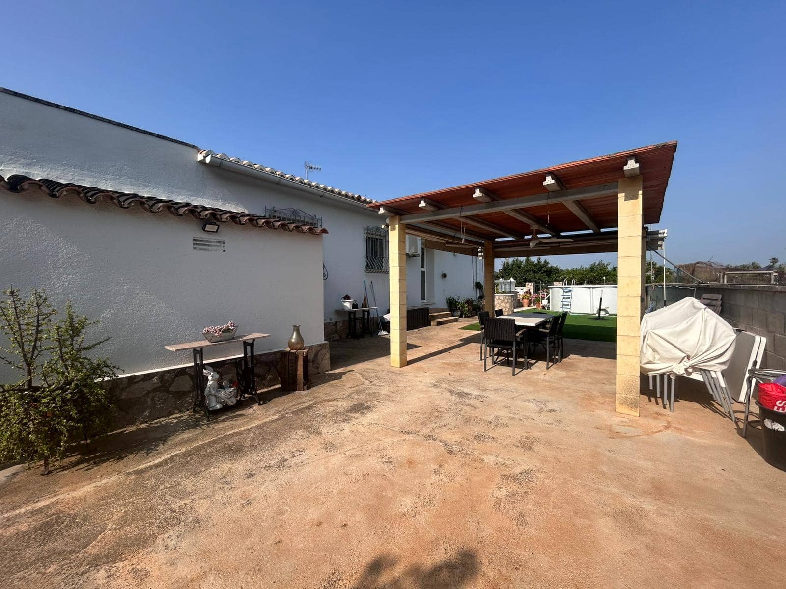 4 bedroom Villa for sale in Denia with garage - € 490,000 (Ref: 9659804)