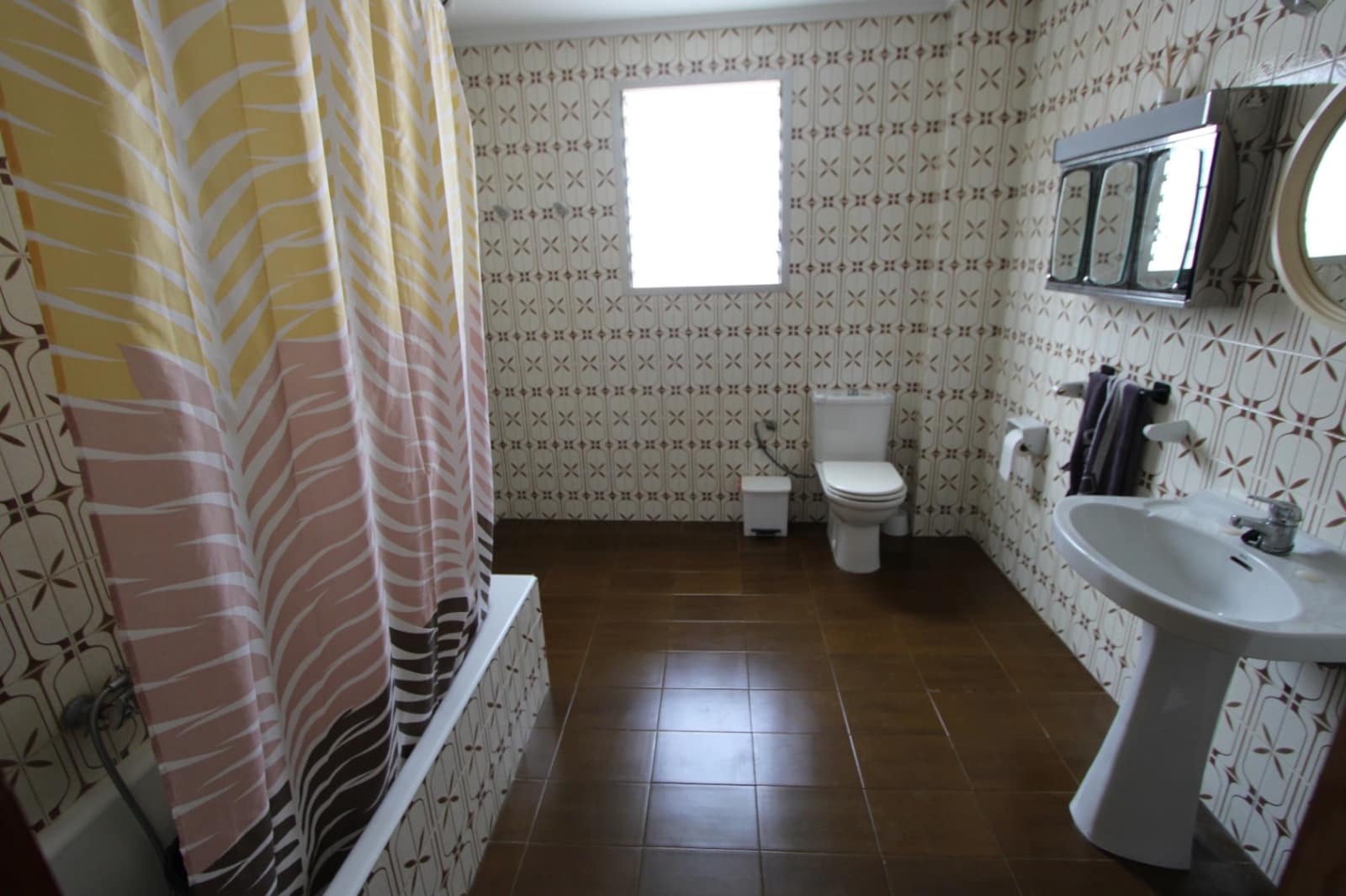 5 soverom Hus til salgs i Sagra med garasje - € 180 000 (Ref: 9659819)