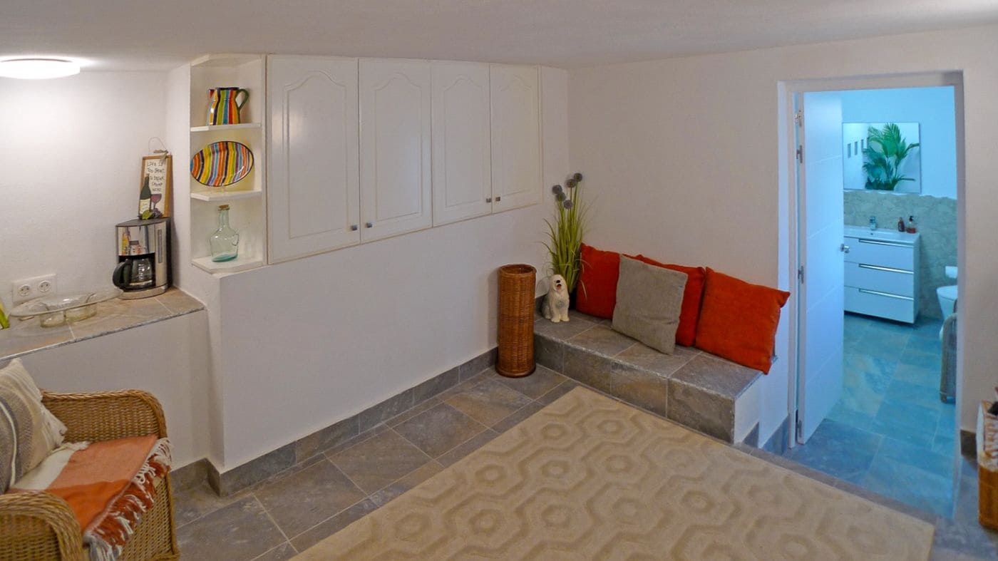 3 soveværelse Villa til salg i Orba med swimmingpool garage - € 475.000 (Ref: 9683325)