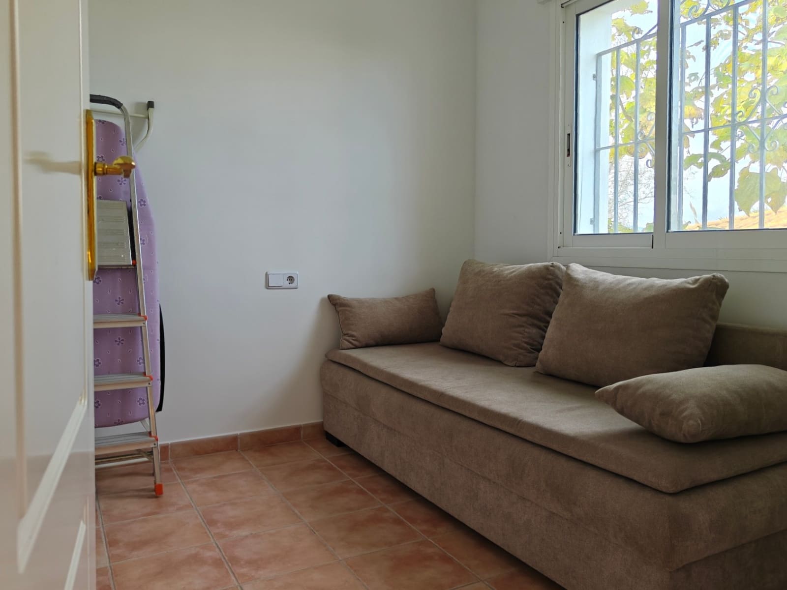 3 makuuhuone Rivitalo myytävänä paikassa Denia mukana uima-altaan - 299 000 € (Ref: 9683326)