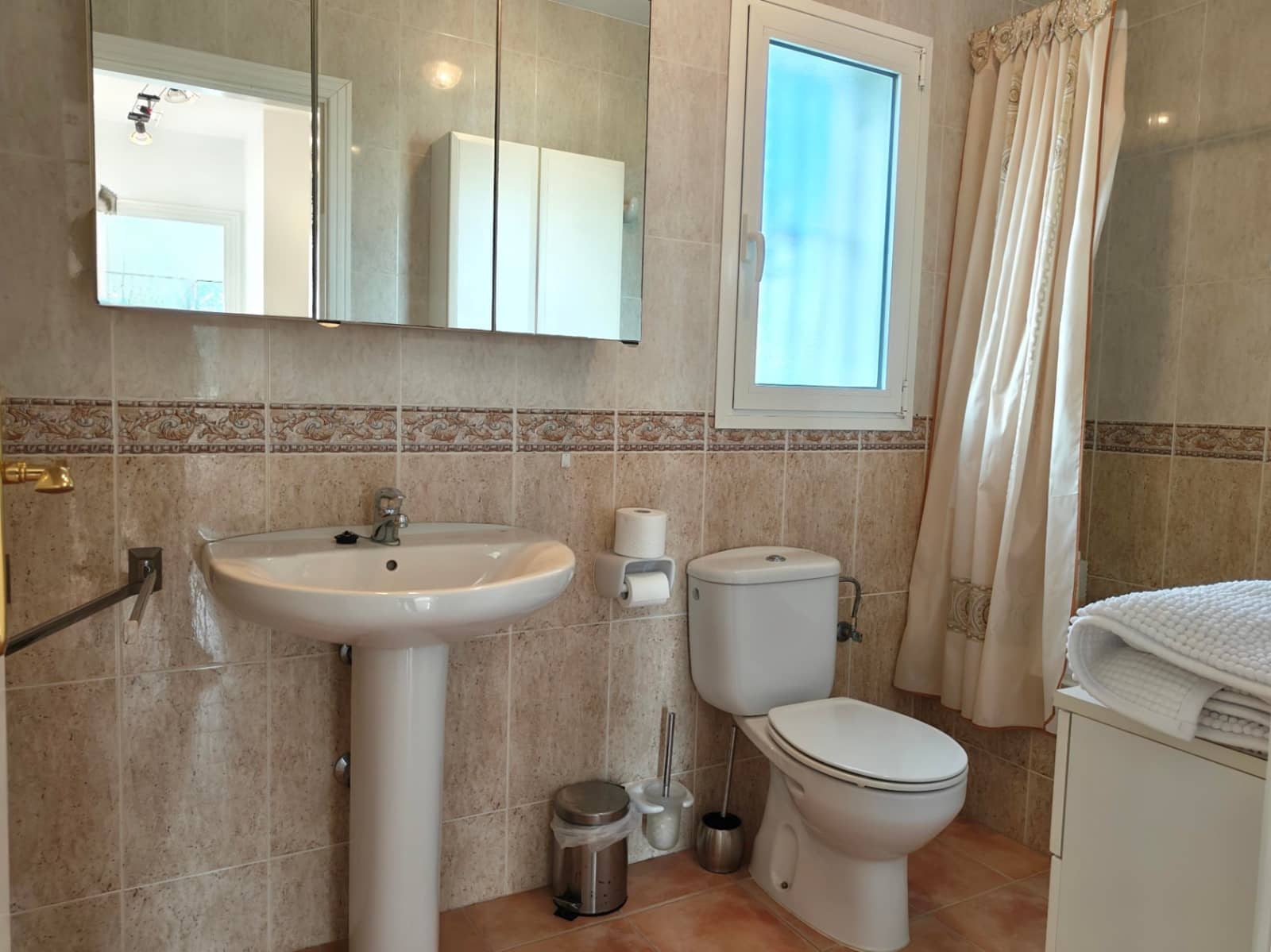 3 makuuhuone Rivitalo myytävänä paikassa Denia mukana uima-altaan - 299 000 € (Ref: 9683326)