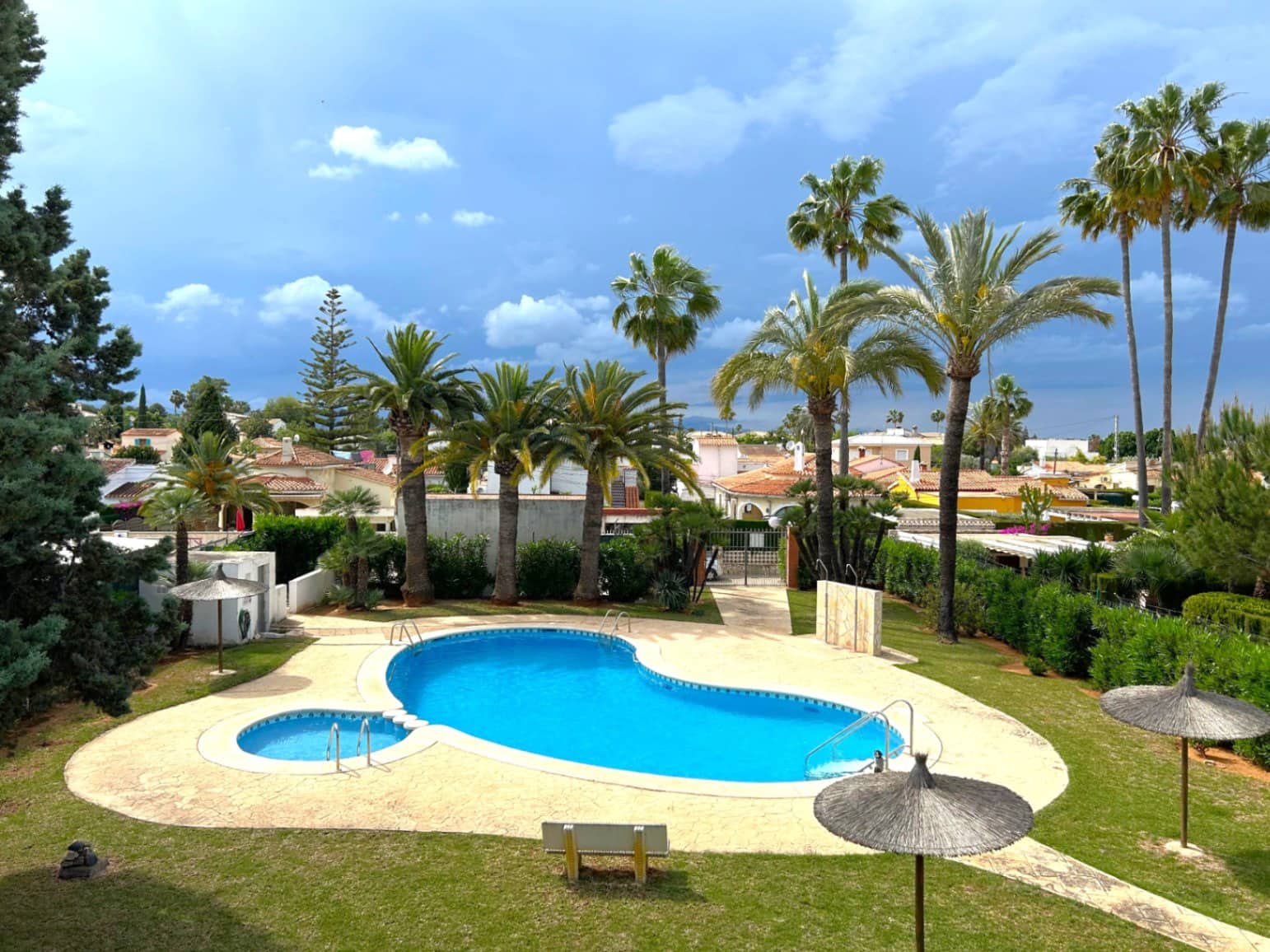 2 bedroom Villa for sale in Els Poblets with pool garage - € 295,000 (Ref: 9715384)