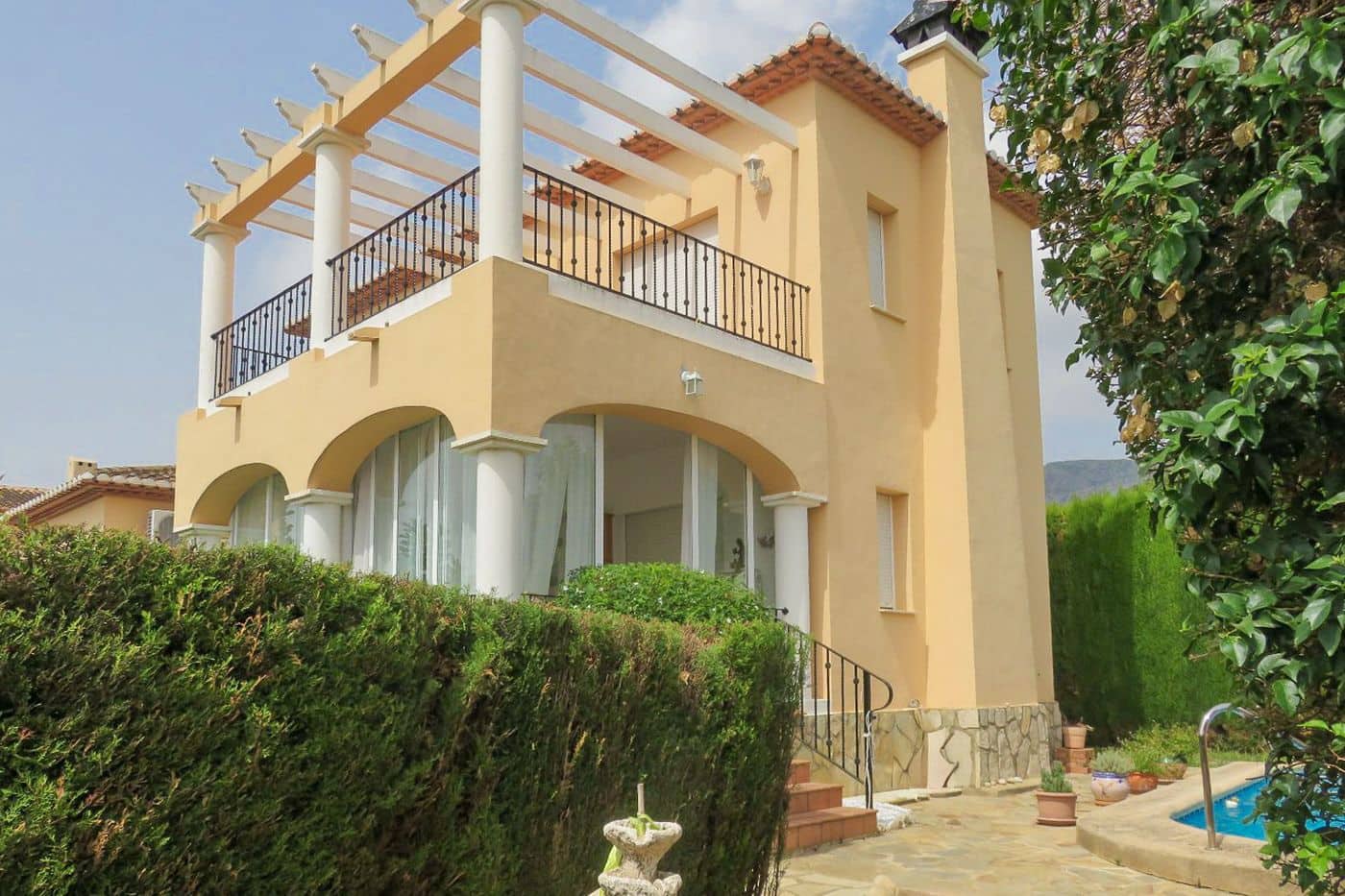 3 sypialnia Willa na sprzedaż w Beniarbeig z basenem garażem - 429 000 € (Ref: 9739302)