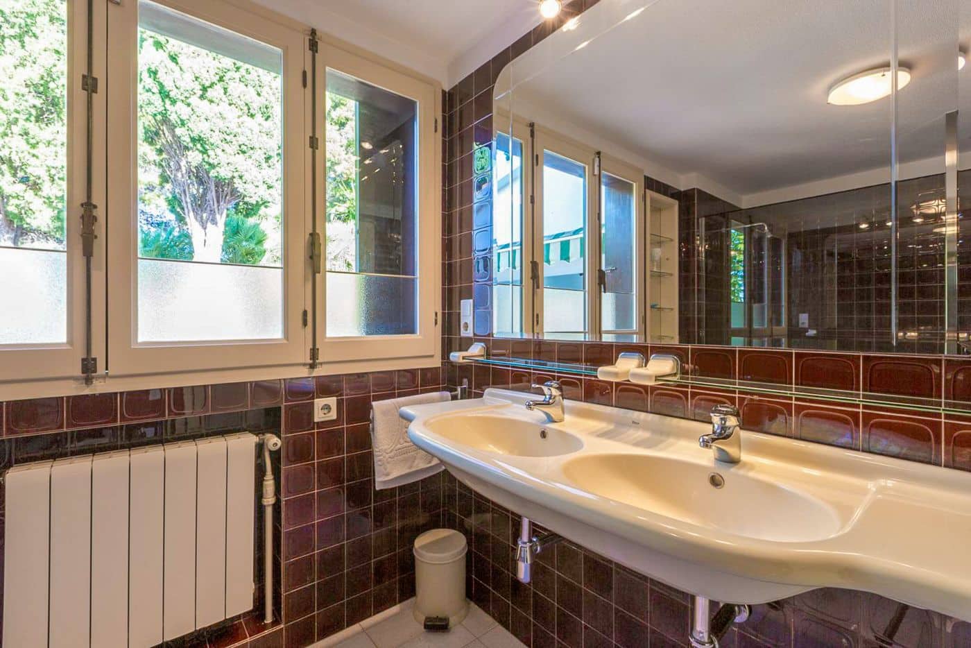 6 bedroom Villa for sale in Denia with pool garage - € 2,800,000 (Ref: 9800285)