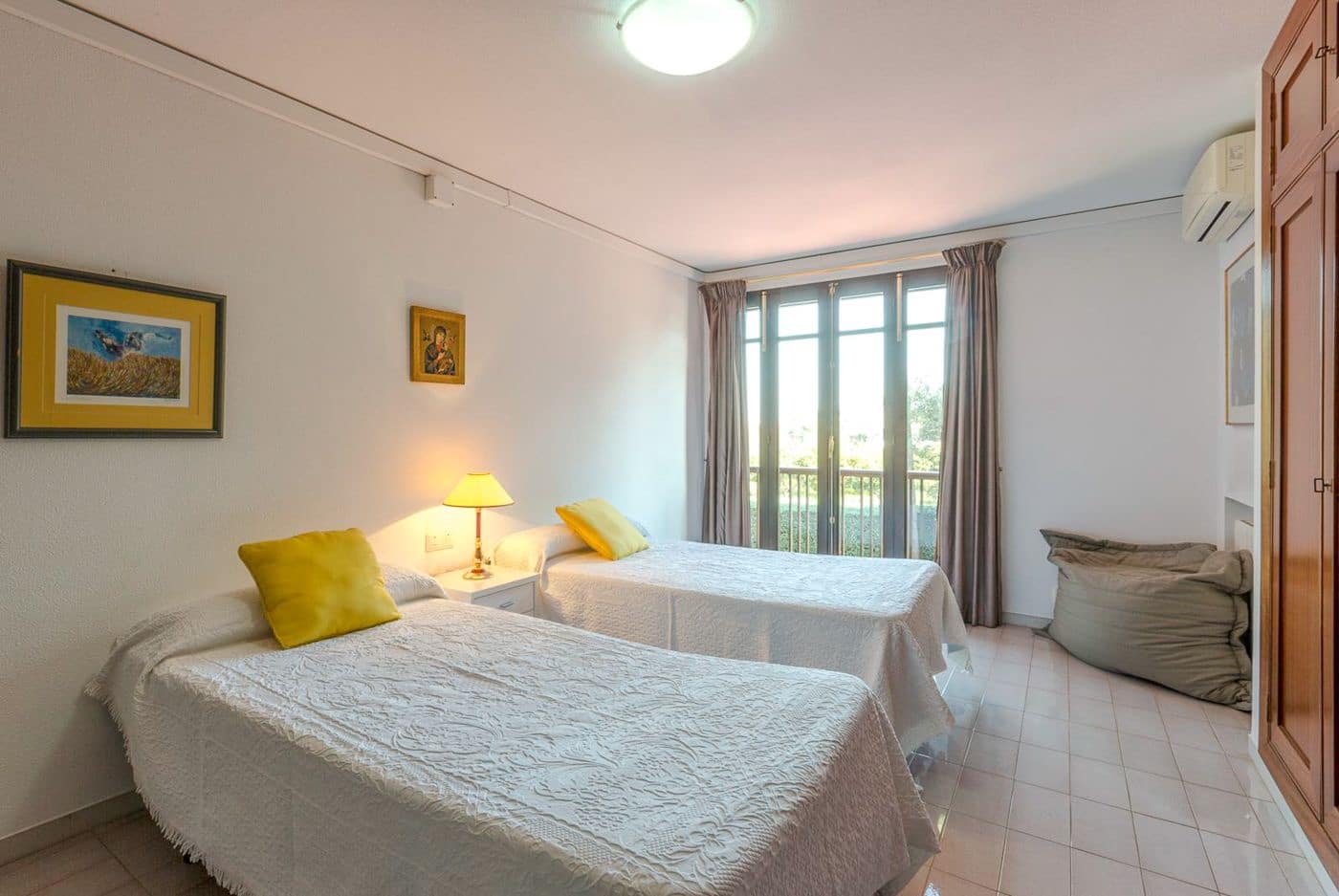 6 bedroom Villa for sale in Denia with pool garage - € 2,800,000 (Ref: 9800285)