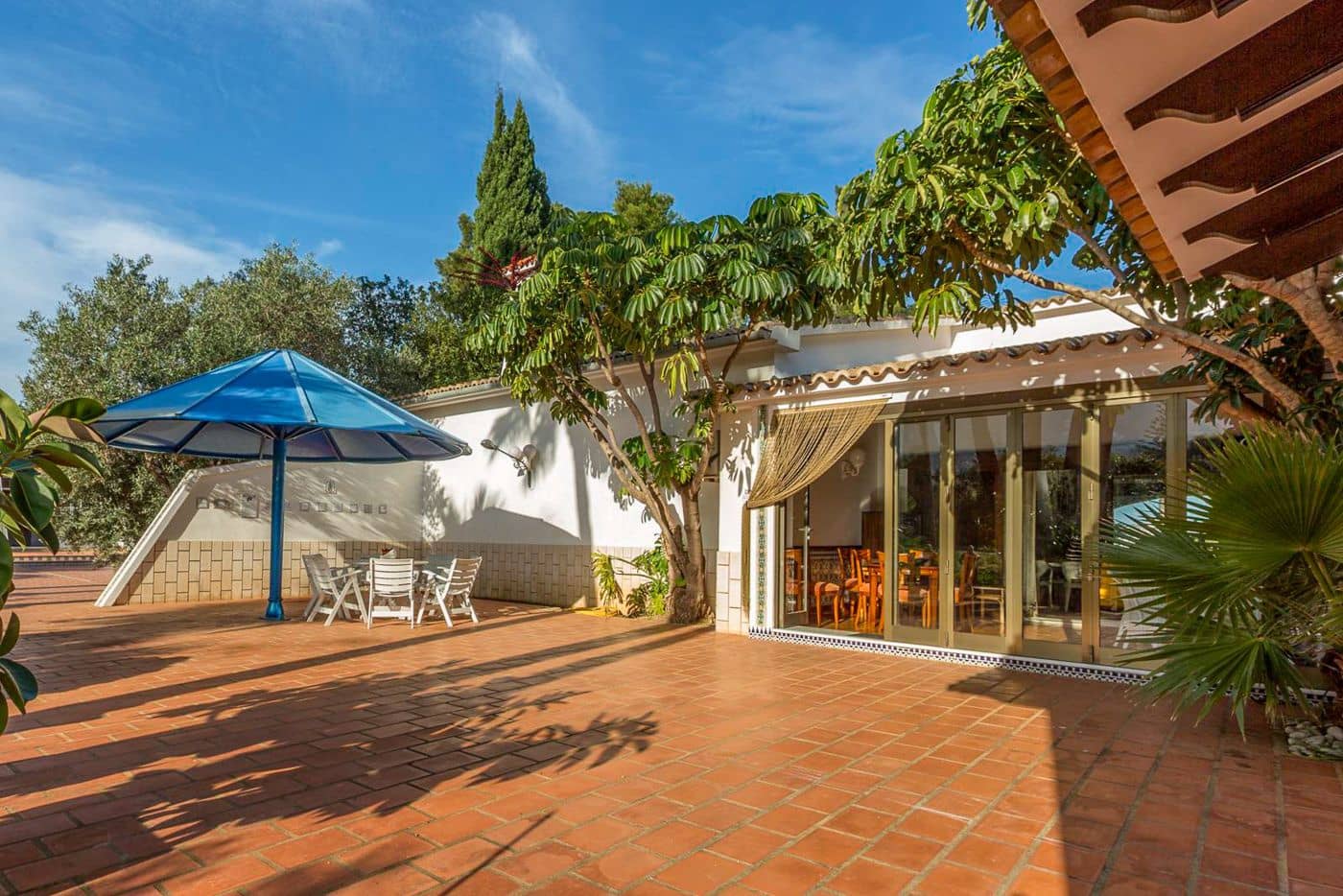 6 bedroom Villa for sale in Denia with pool garage - € 2,800,000 (Ref: 9800285)