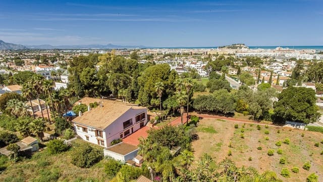 6 bedroom Villa for sale in El Montgó, Dénia with pool garage - € 2,800,000 (Ref: 9800285)