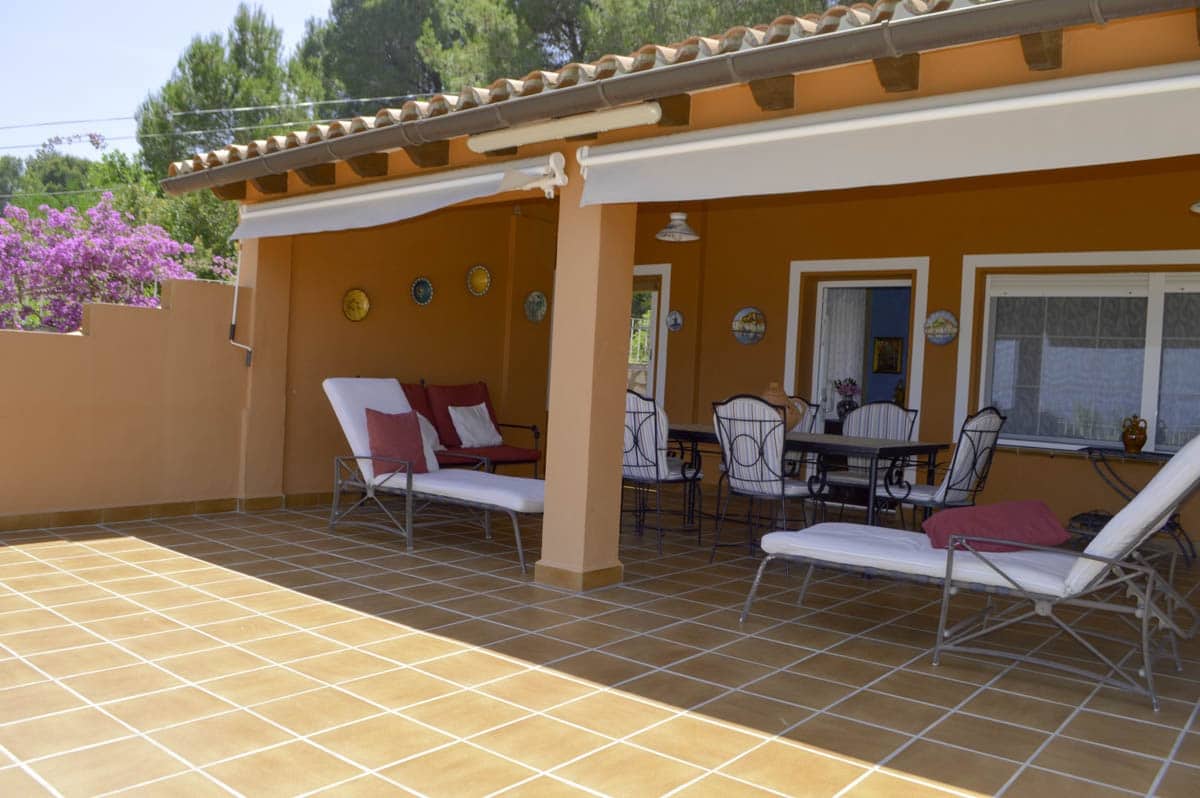 4 sovrum Villa till salu i Denia med pool garage - 750 000 € (Ref: 9800288)