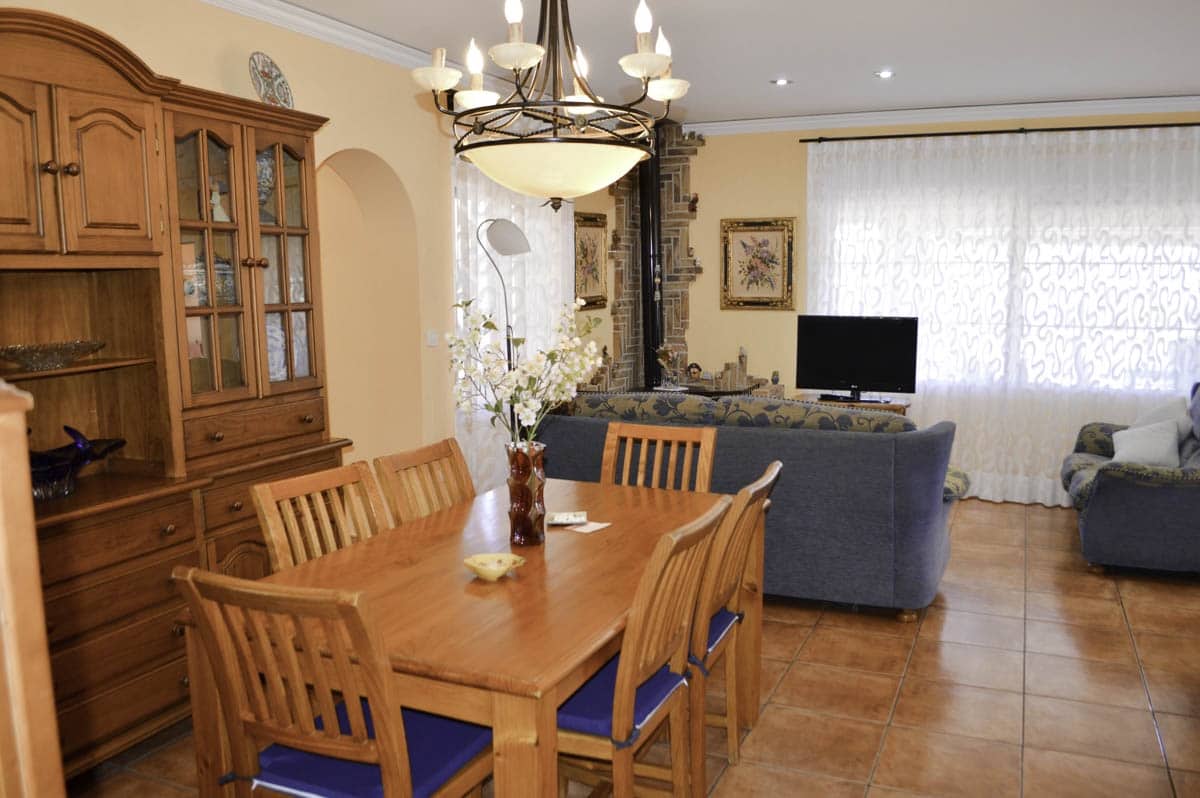 4 sovrum Villa till salu i Denia med pool garage - 750 000 € (Ref: 9800288)