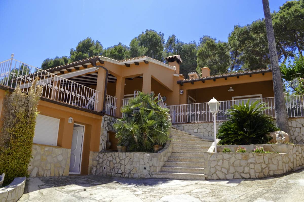 4 sovrum Villa till salu i Denia med pool garage - 750 000 € (Ref: 9800288)