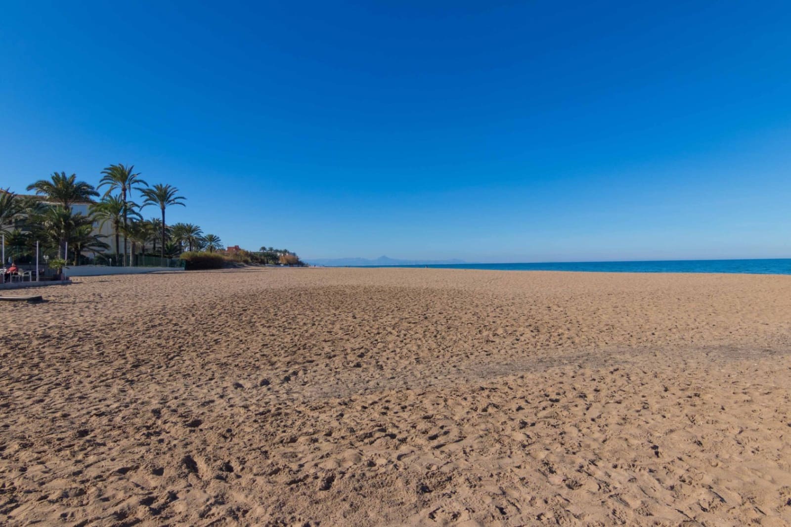Chalet de 3 habitaciones en La Sella en venta con piscina garaje - 660.000 € (Ref: 9835026)