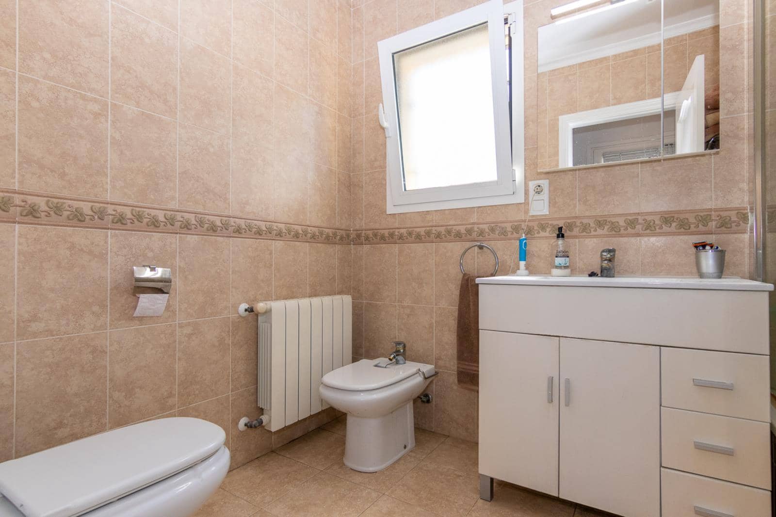 3 soverom Villa til salgs i Sagra med svømmebasseng garasje - € 340 000 (Ref: 9835027)