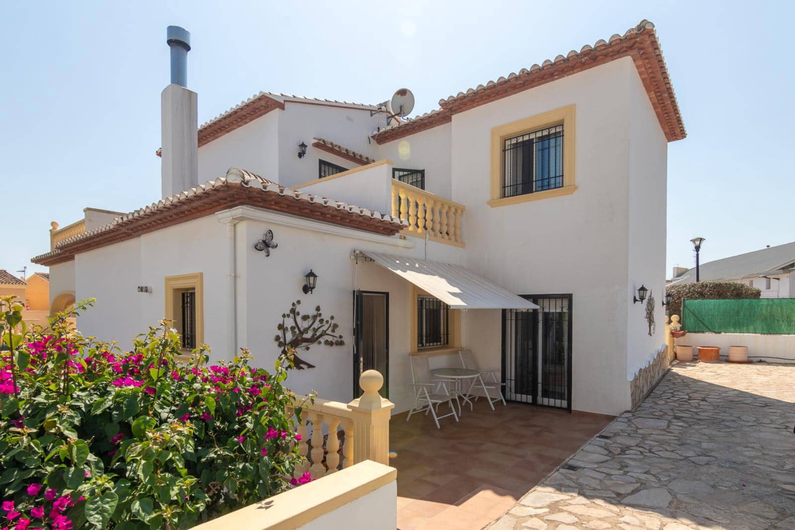 3 soverom Villa til salgs i Sagra med svømmebasseng garasje - € 340 000 (Ref: 9835027)