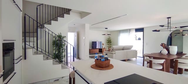 Chalet de 3 habitaciones en Dénia en venta con piscina garaje - 695.000 € (Ref: 9835029)
