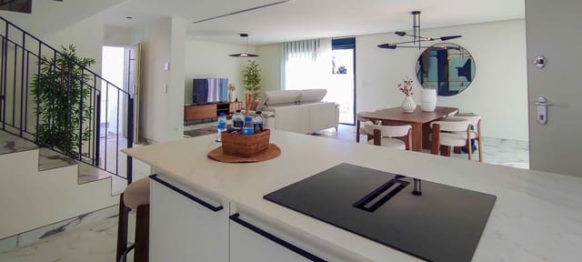 Chalet de 3 habitaciones en Dénia en venta con piscina garaje - 695.000 € (Ref: 9835029)
