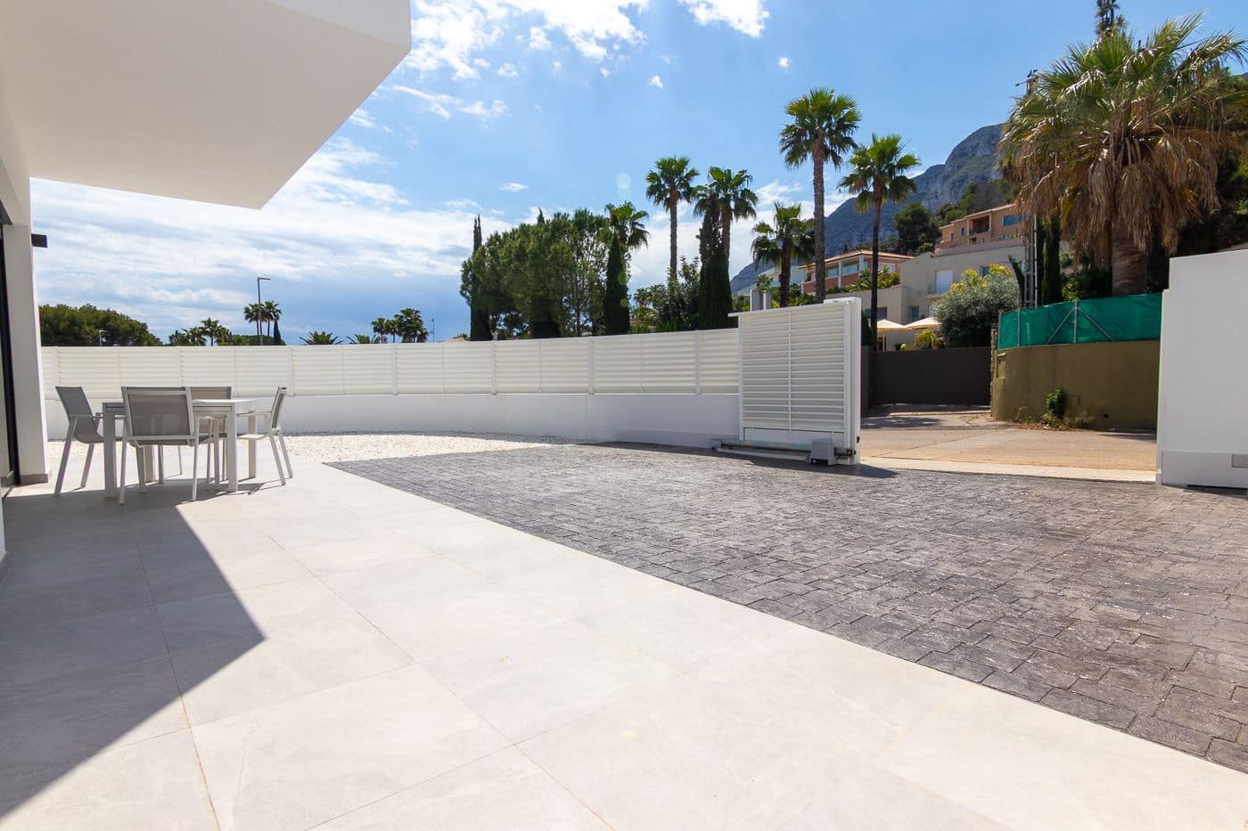 3 bedroom Villa for sale in Denia with pool garage - € 695,000 (Ref: 9835029)