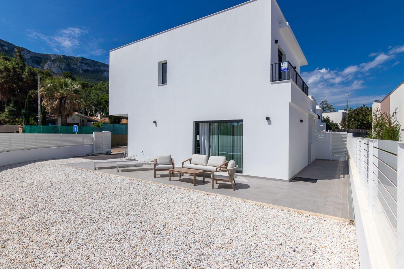 3 bedroom Villa for sale in Denia with pool garage - € 695,000 (Ref: 9835029)
