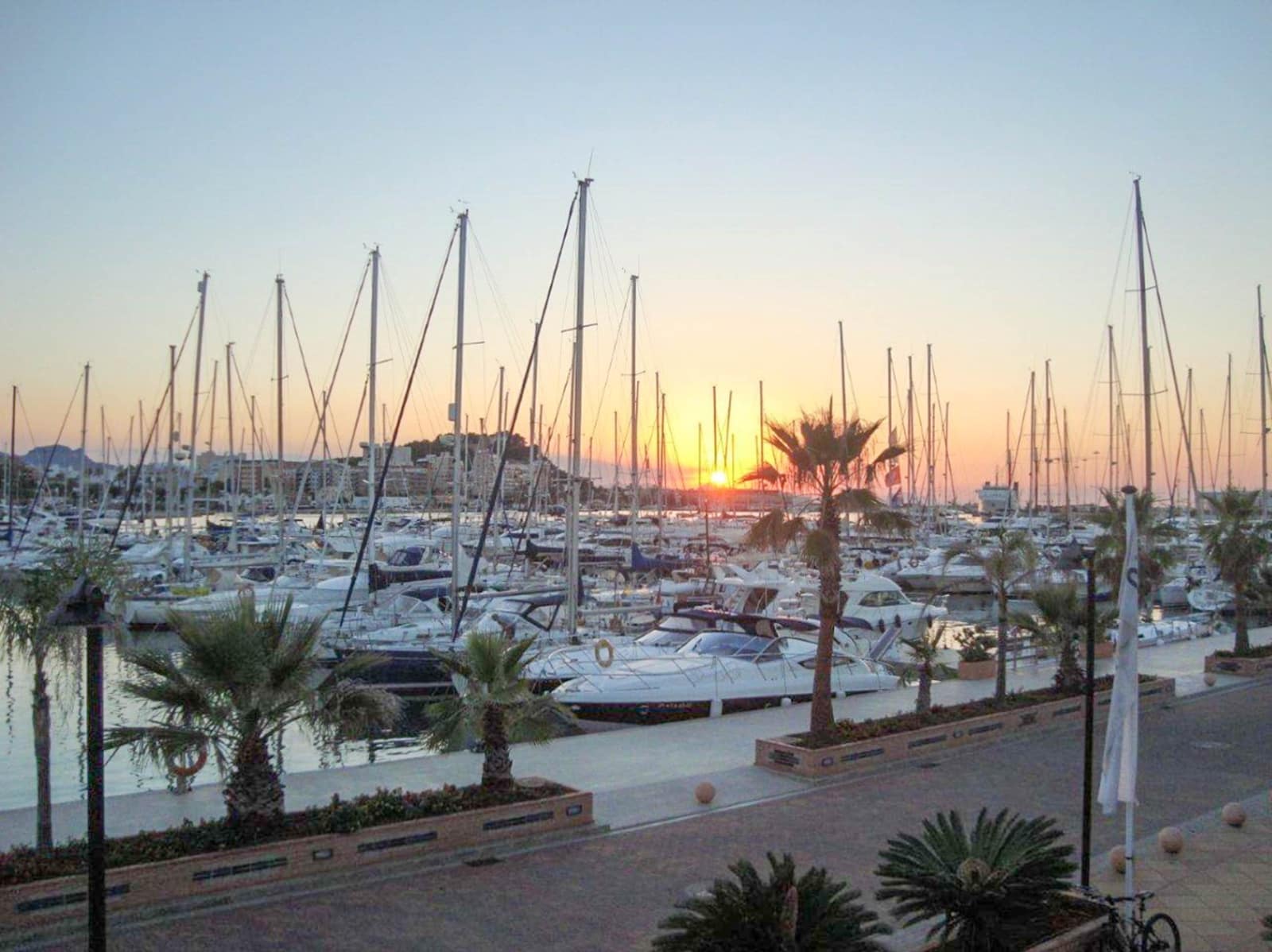 3 bedroom Villa for sale in Denia with pool garage - € 695,000 (Ref: 9835029)