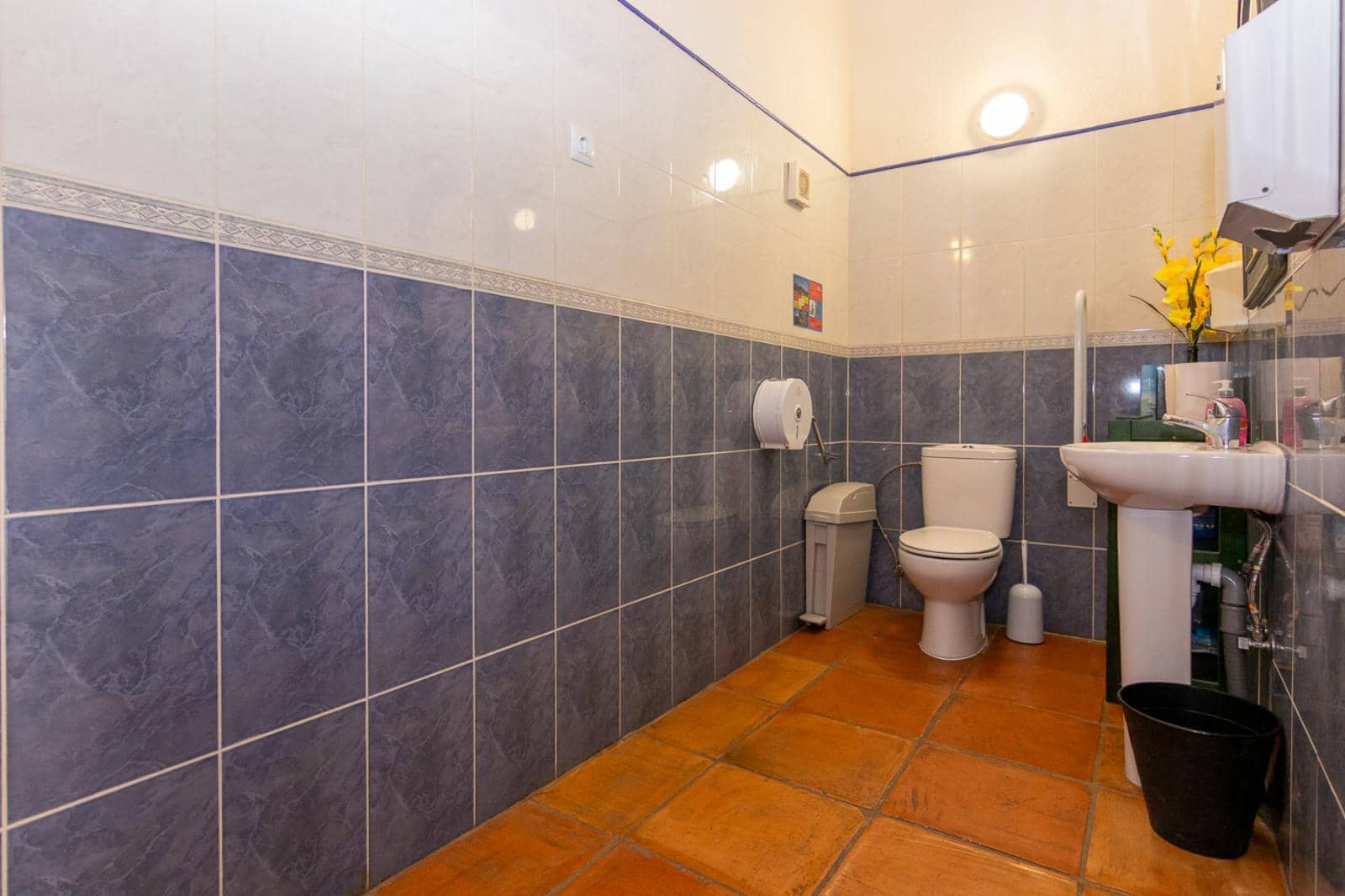 Hotel de 6 habitaciones en Sagra en venta - 625.000 € (Ref: 9835030)