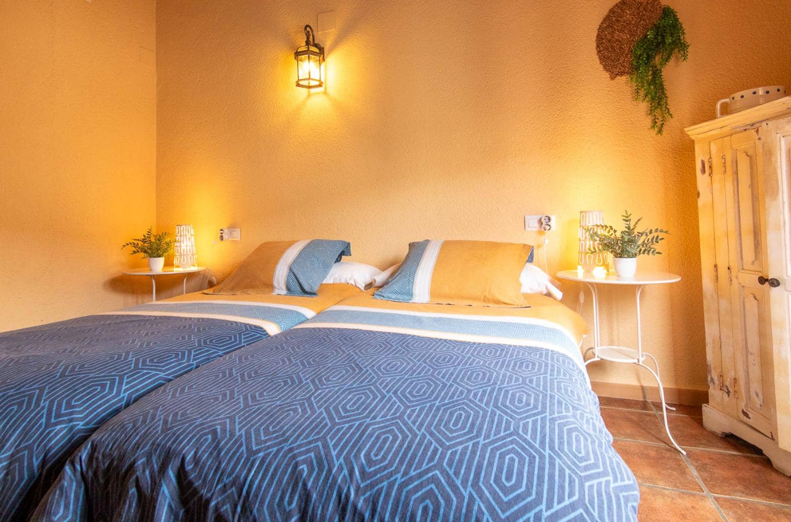Hotel de 6 habitaciones en Sagra en venta - 625.000 € (Ref: 9835030)