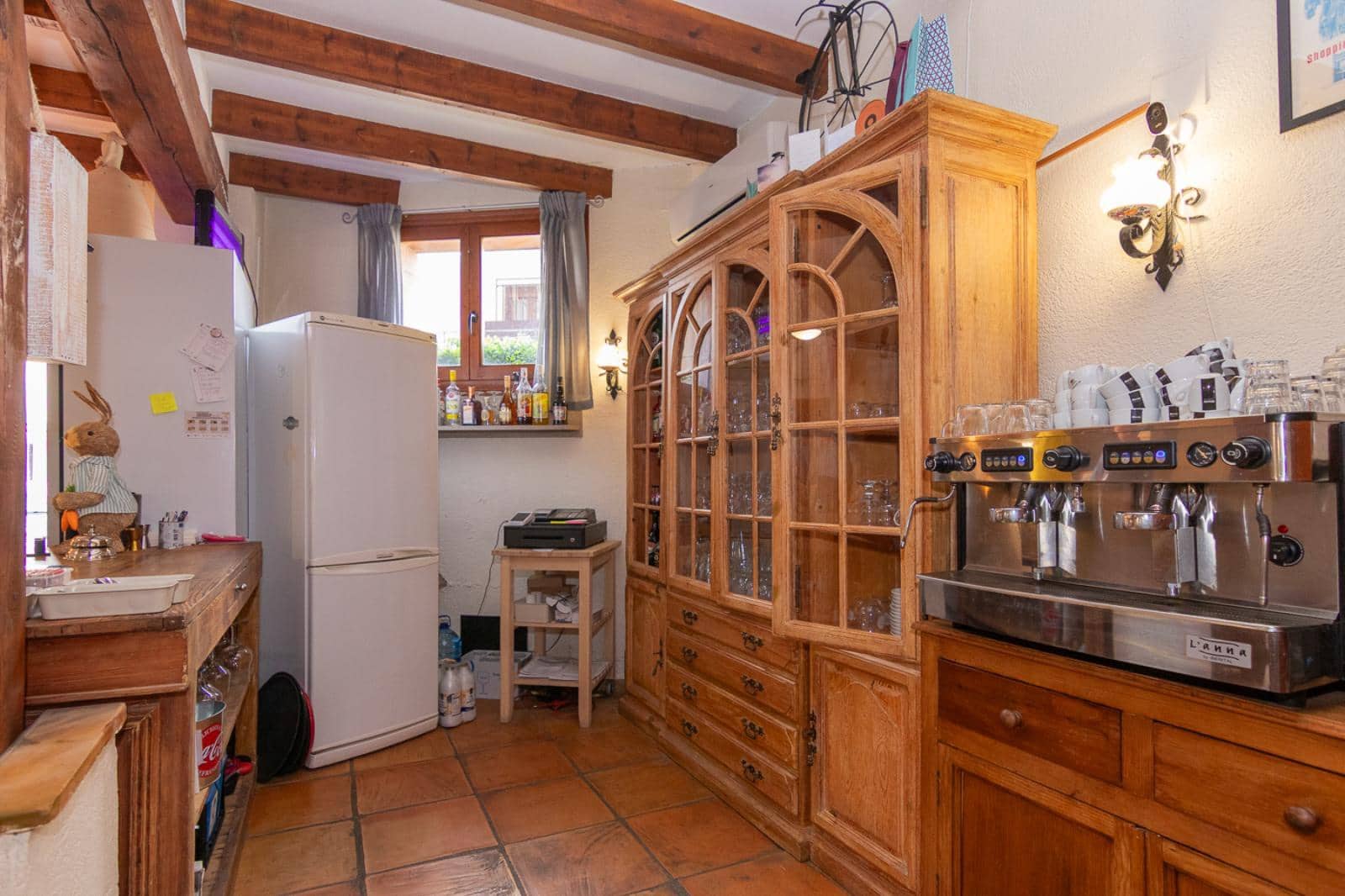 Hotel de 6 habitaciones en Sagra en venta - 625.000 € (Ref: 9835030)