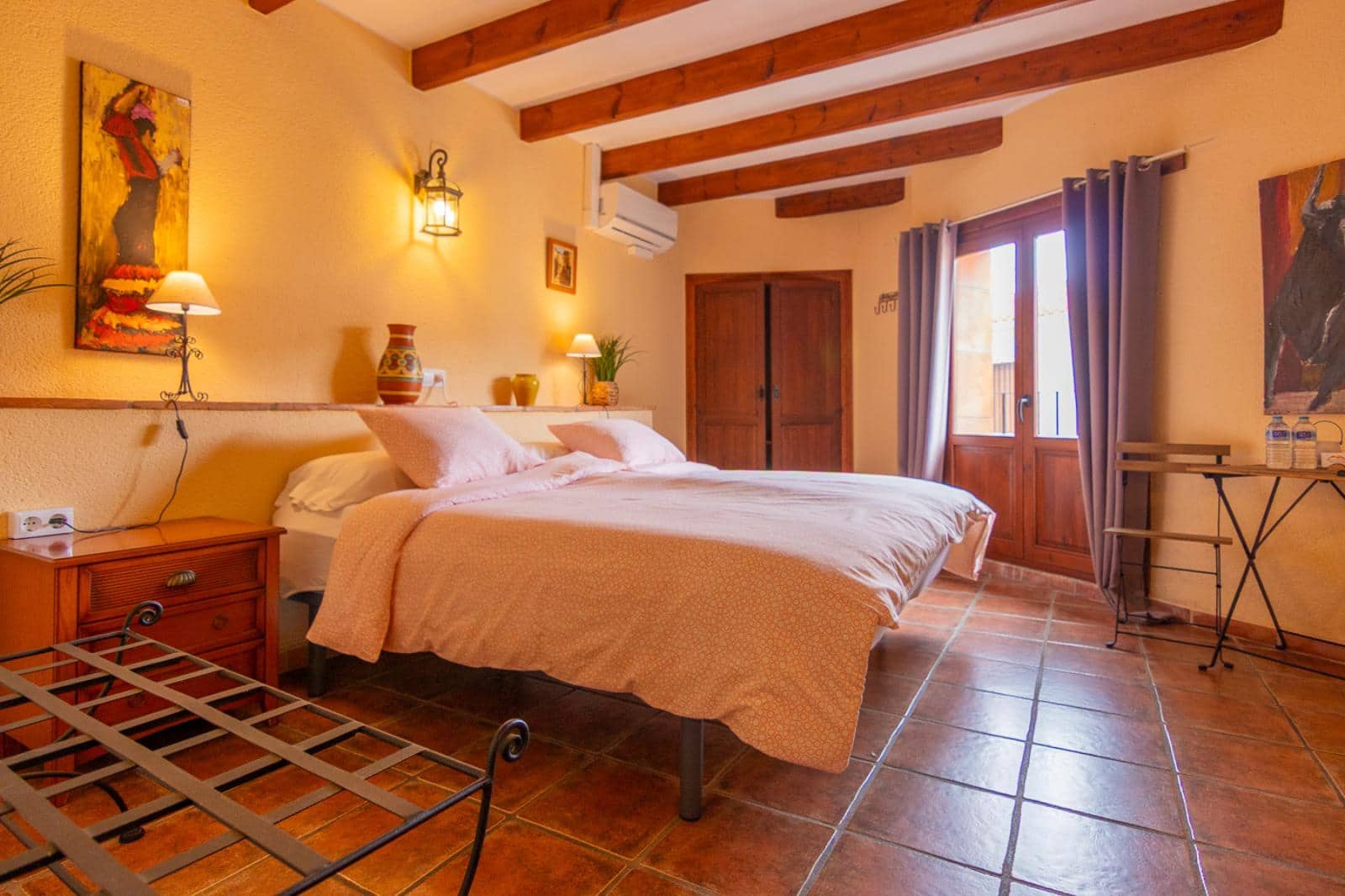 Hotel de 6 habitaciones en Sagra en venta - 625.000 € (Ref: 9835030)