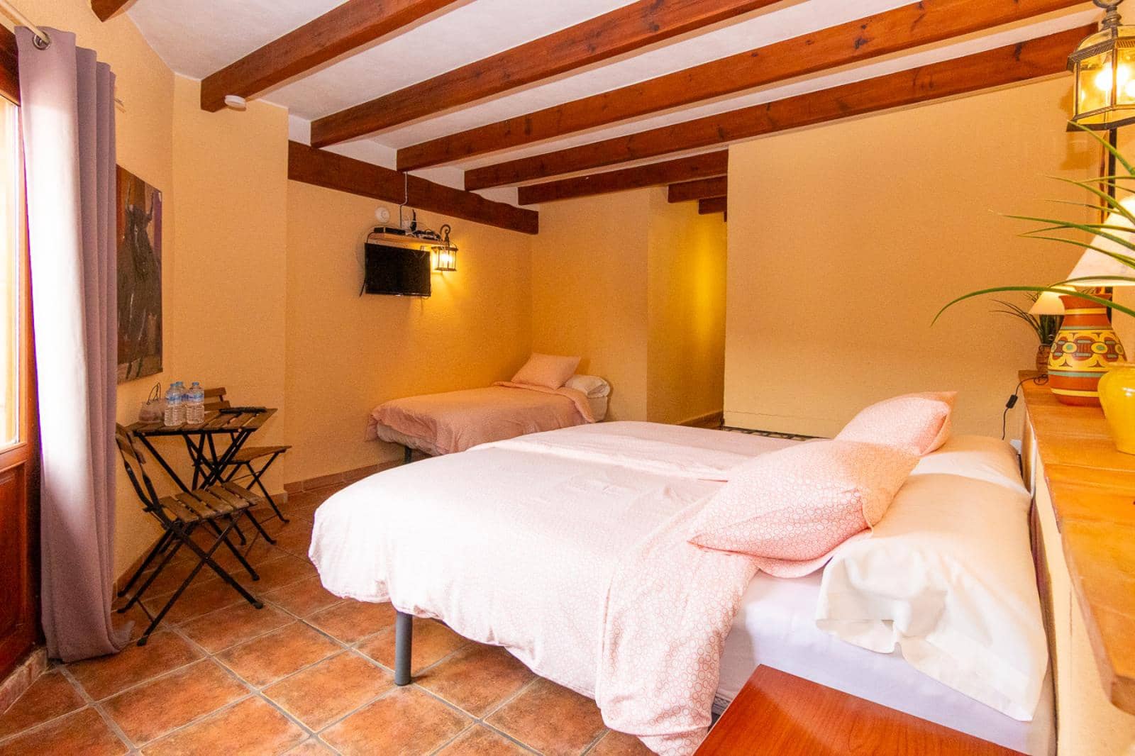 Hotel de 6 habitaciones en Sagra en venta - 625.000 € (Ref: 9835030)