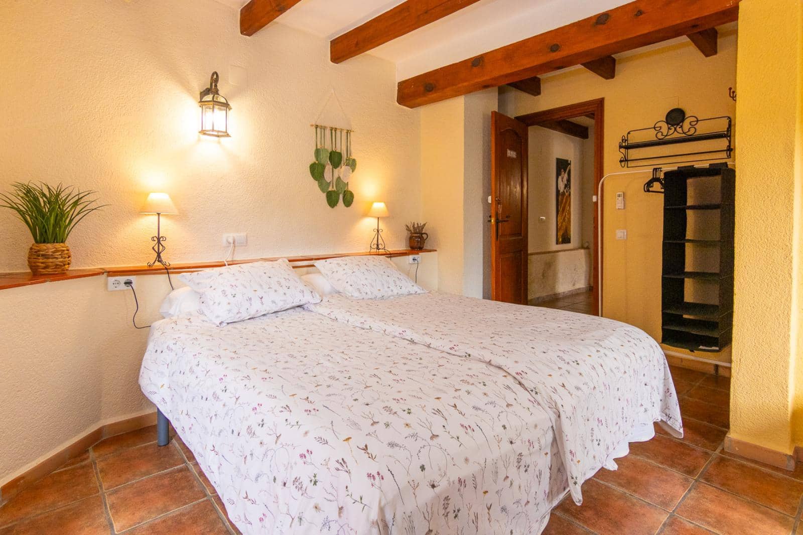 Hotel de 6 habitaciones en Sagra en venta - 625.000 € (Ref: 9835030)
