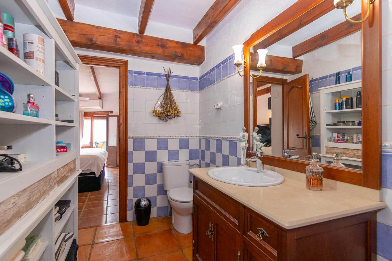 Hotel de 6 habitaciones en Sagra en venta - 625.000 € (Ref: 9835030)
