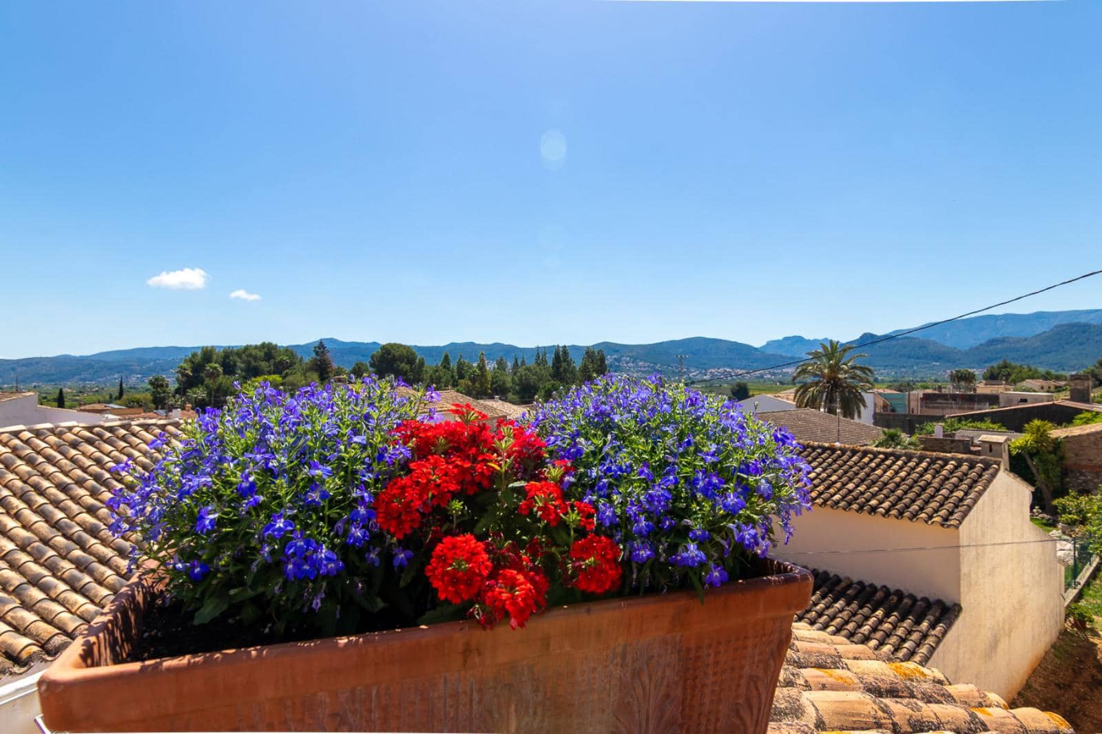 Hotel de 6 habitaciones en Sagra en venta - 625.000 € (Ref: 9835030)