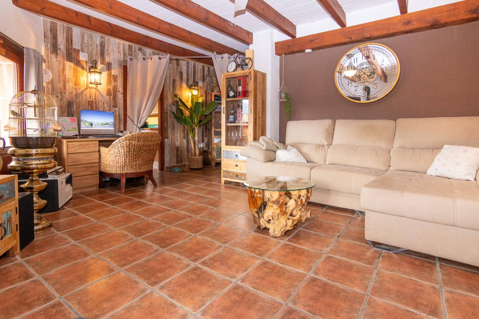 Hotel de 6 habitaciones en Sagra en venta - 625.000 € (Ref: 9835030)