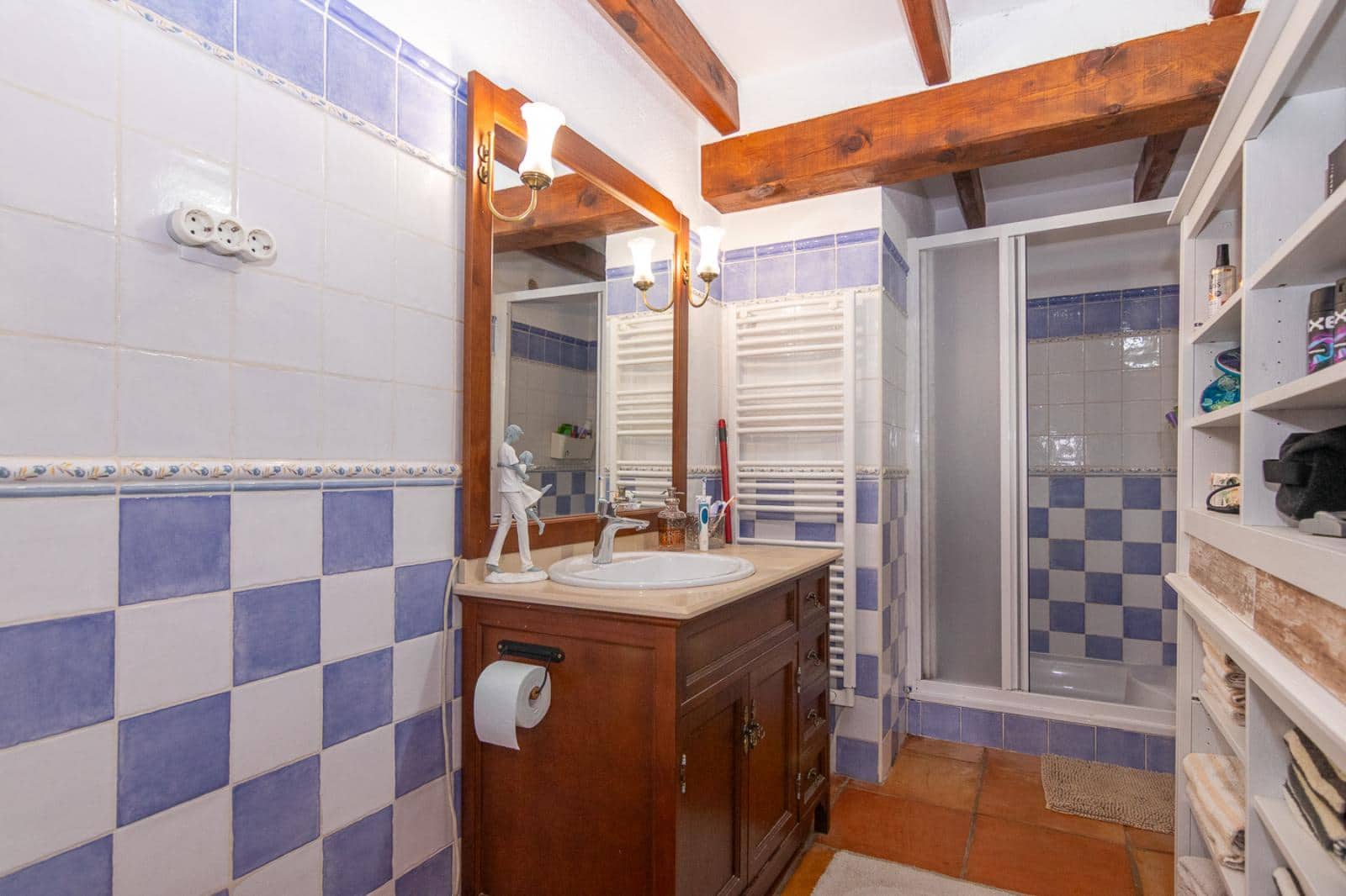 Hotel de 6 habitaciones en Sagra en venta - 625.000 € (Ref: 9835030)