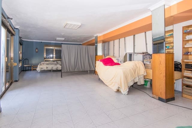Commercieel te koop in Tormos - € 260.000 (Ref: 9835032)