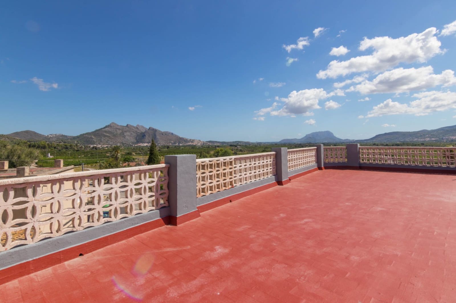 Commercieel te koop in Tormos - € 260.000 (Ref: 9835032)