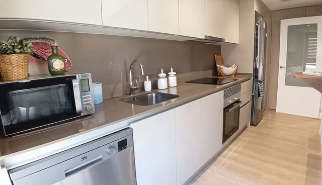 3 makuuhuone Huoneisto myytävänä paikassa Dénia mukana uima-altaan - 420 000 € (Ref: 9912359)