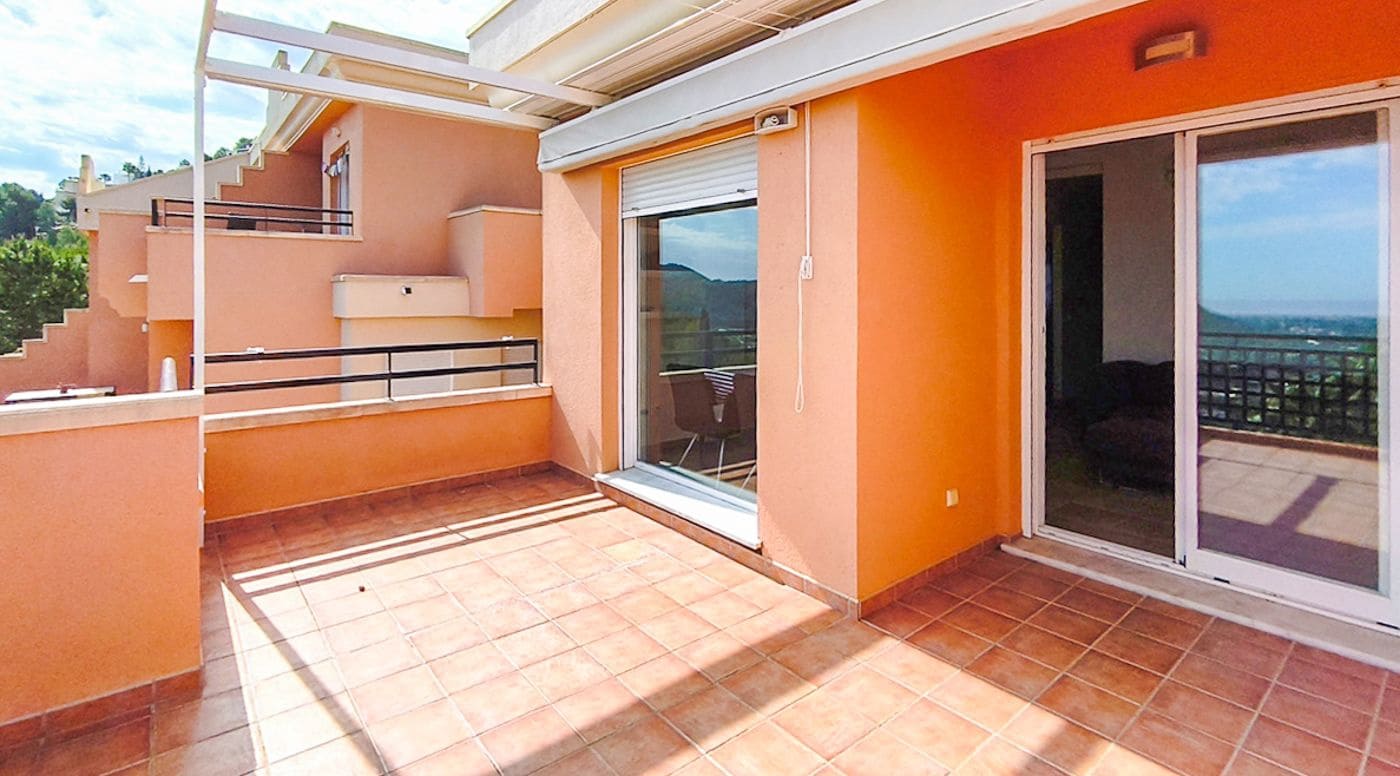 Ático de 2 habitaciones en Pedreguer en venta con piscina garaje - 240.000 € (Ref: 9912360)