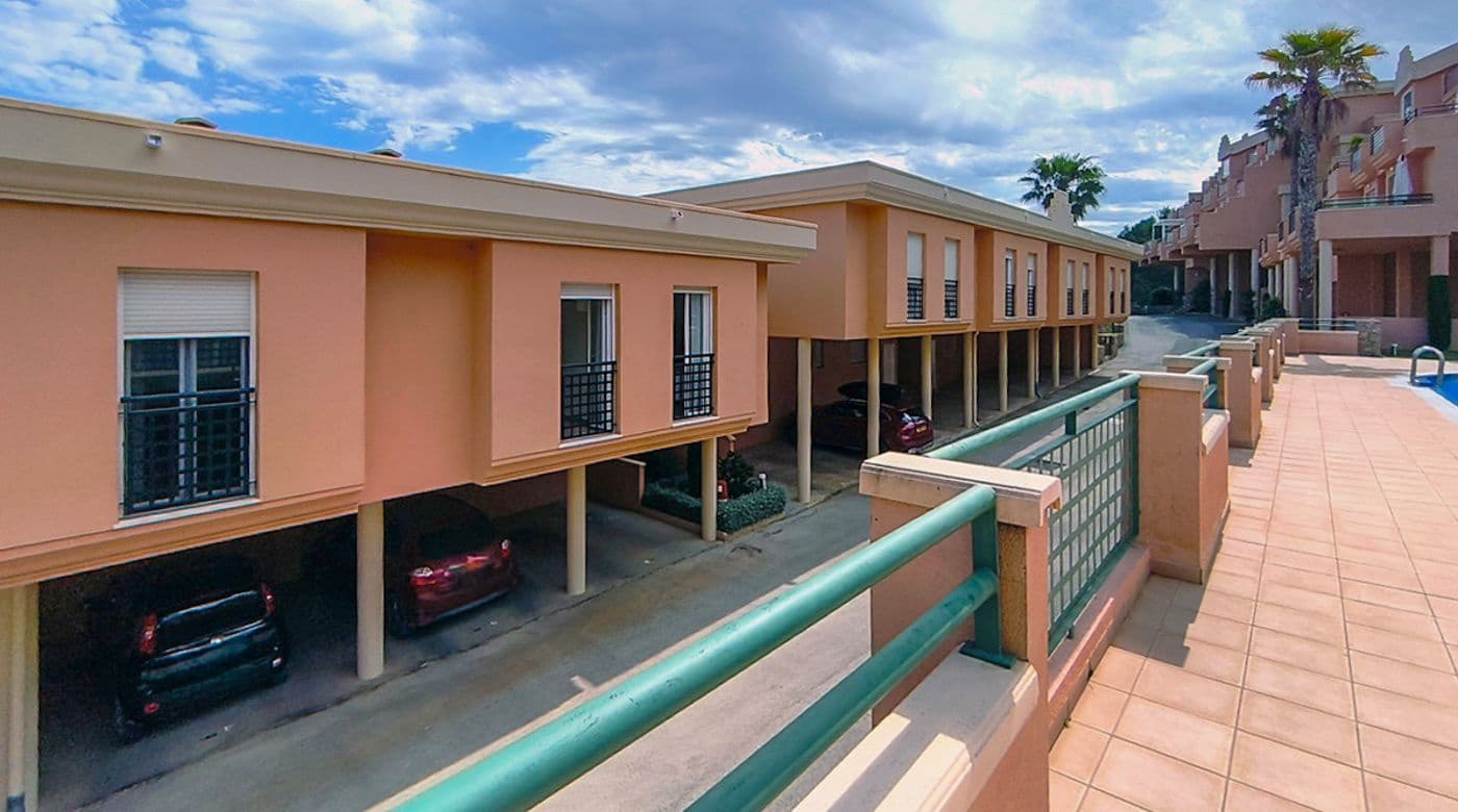 Ático de 2 habitaciones en Pedreguer en venta con piscina garaje - 240.000 € (Ref: 9912360)