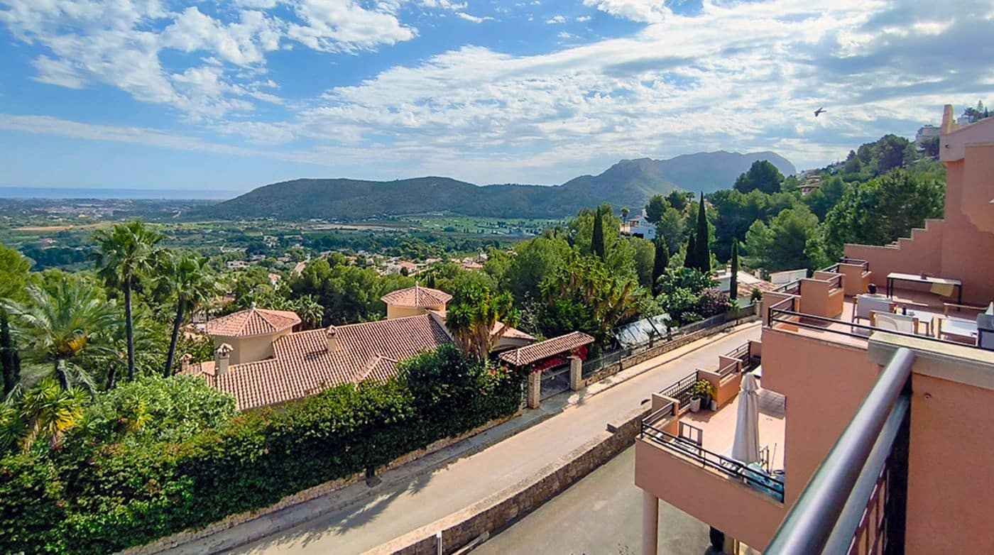 Ático de 2 habitaciones en Pedreguer en venta con piscina garaje - 240.000 € (Ref: 9912360)