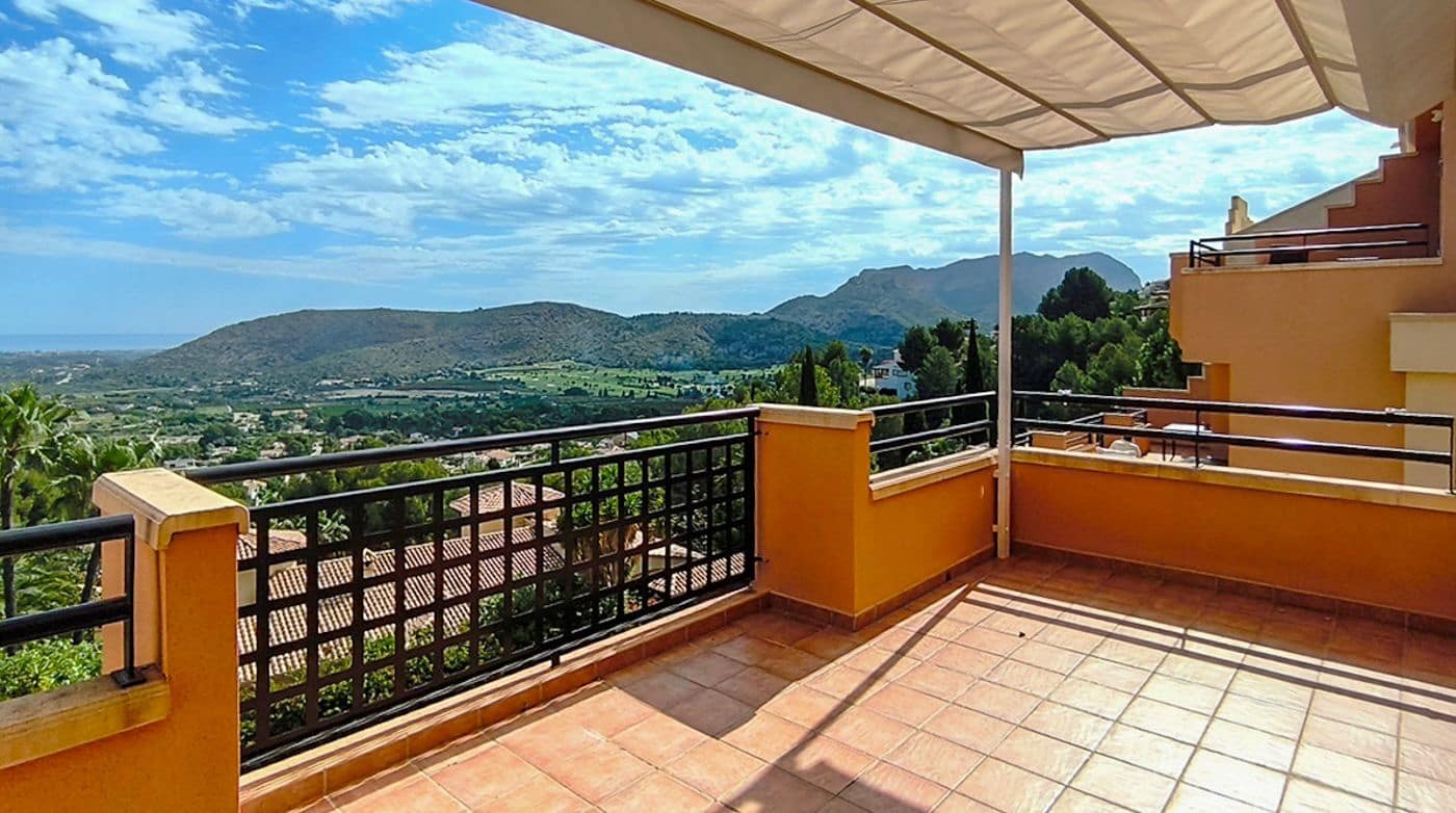 Ático de 2 habitaciones en Pedreguer en venta con piscina garaje - 240.000 € (Ref: 9912360)