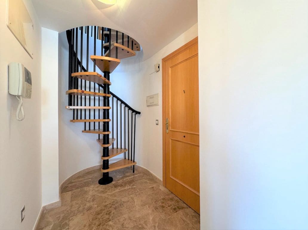 Ático de 2 habitaciones en Dénia en venta con garaje - 349.000 € (Ref: 9912361)
