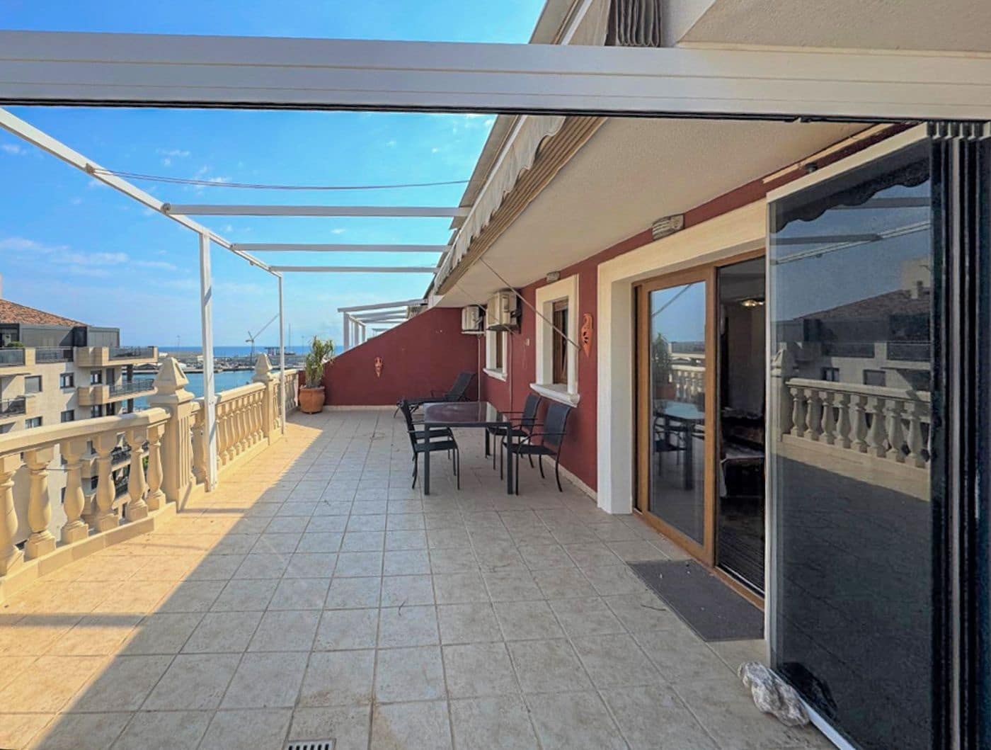 Ático de 2 habitaciones en Dénia en venta con garaje - 349.000 € (Ref: 9912361)