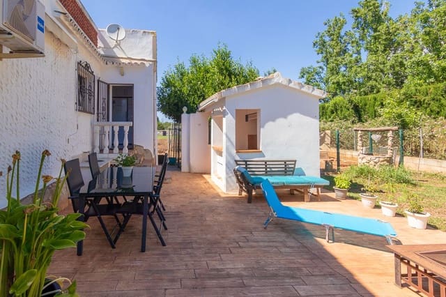 Chalet de 3 habitaciones en Dénia en venta con garaje - 425.000 € (Ref: 9912362)