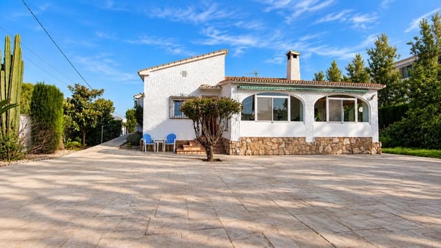 3 soverom Villa til salgs i Dénia med garasje - € 425 000 (Ref: 9912362)