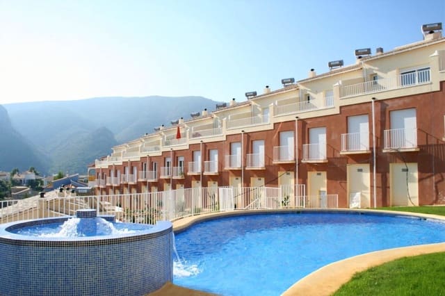 3 sypialnia Dom szeregowy na sprzedaż w Monte Solana, Pedreguer z basenem garażem - 249 500 € (Ref: 9912364)