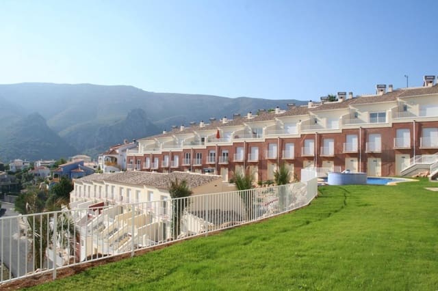 3 sypialnia Dom szeregowy na sprzedaż w Monte Solana, Pedreguer z basenem garażem - 249 500 € (Ref: 9912364)